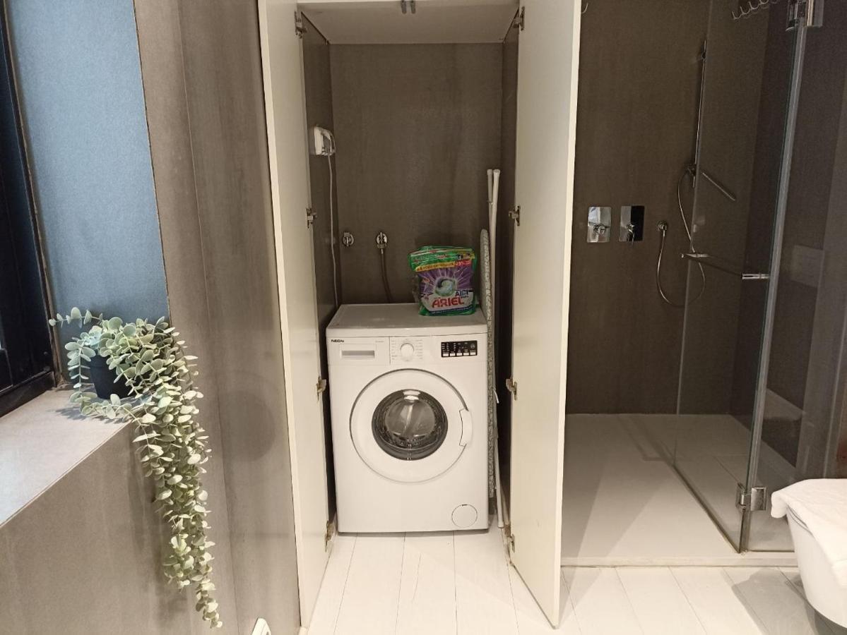 Yalarent Sea-Breeze Penthouse With Jacuzzi Daire Bat Yam Dış mekan fotoğraf