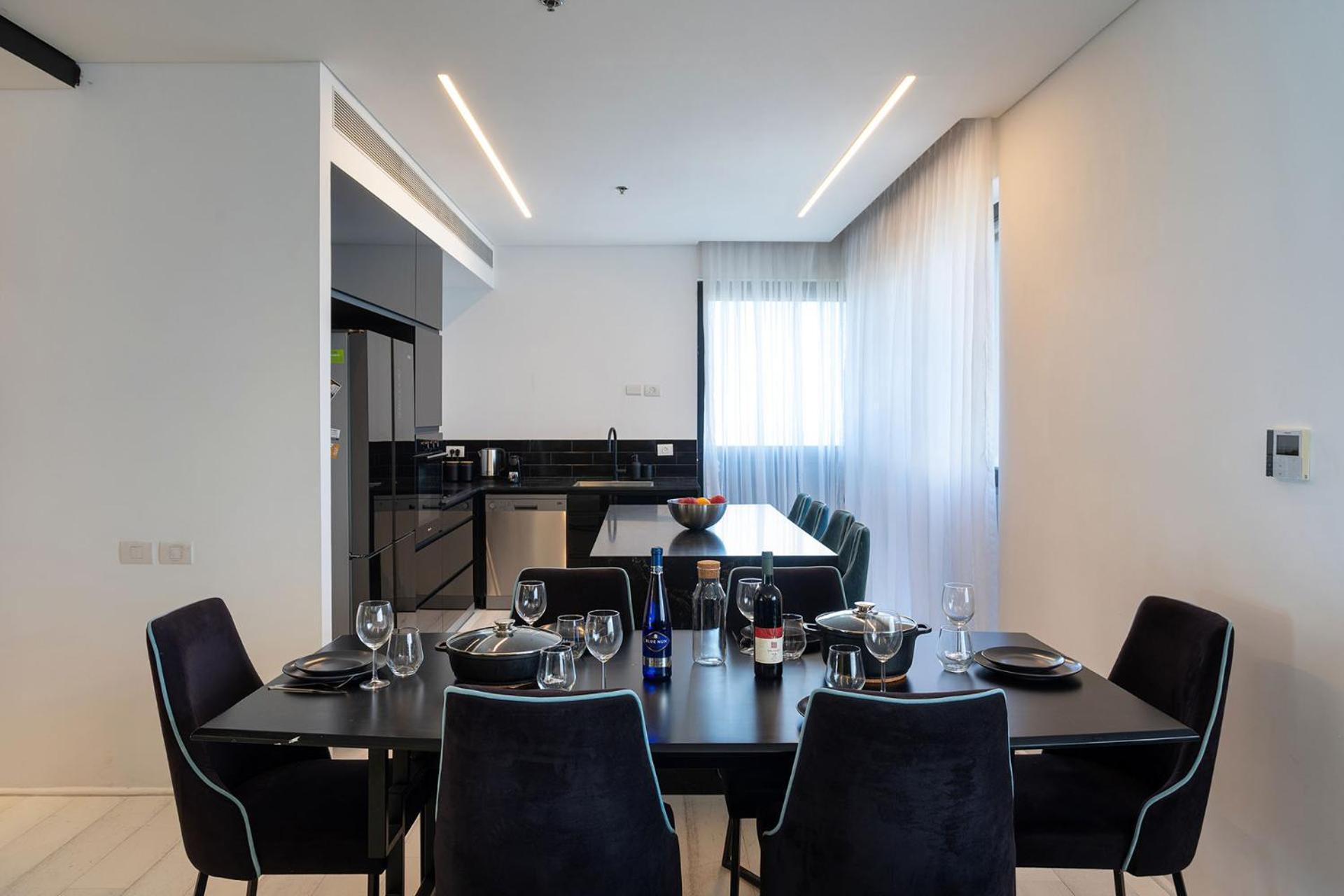 Yalarent Sea-Breeze Penthouse With Jacuzzi Daire Bat Yam Dış mekan fotoğraf